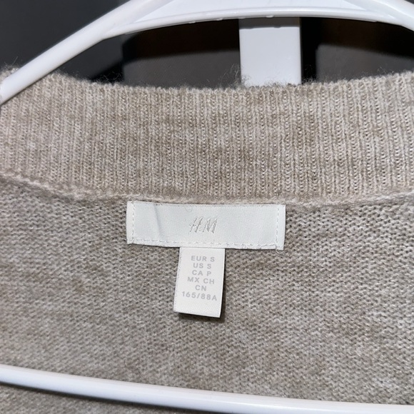 H&M Rhinestone-button Knit Cardigan - Picture 4 of 6